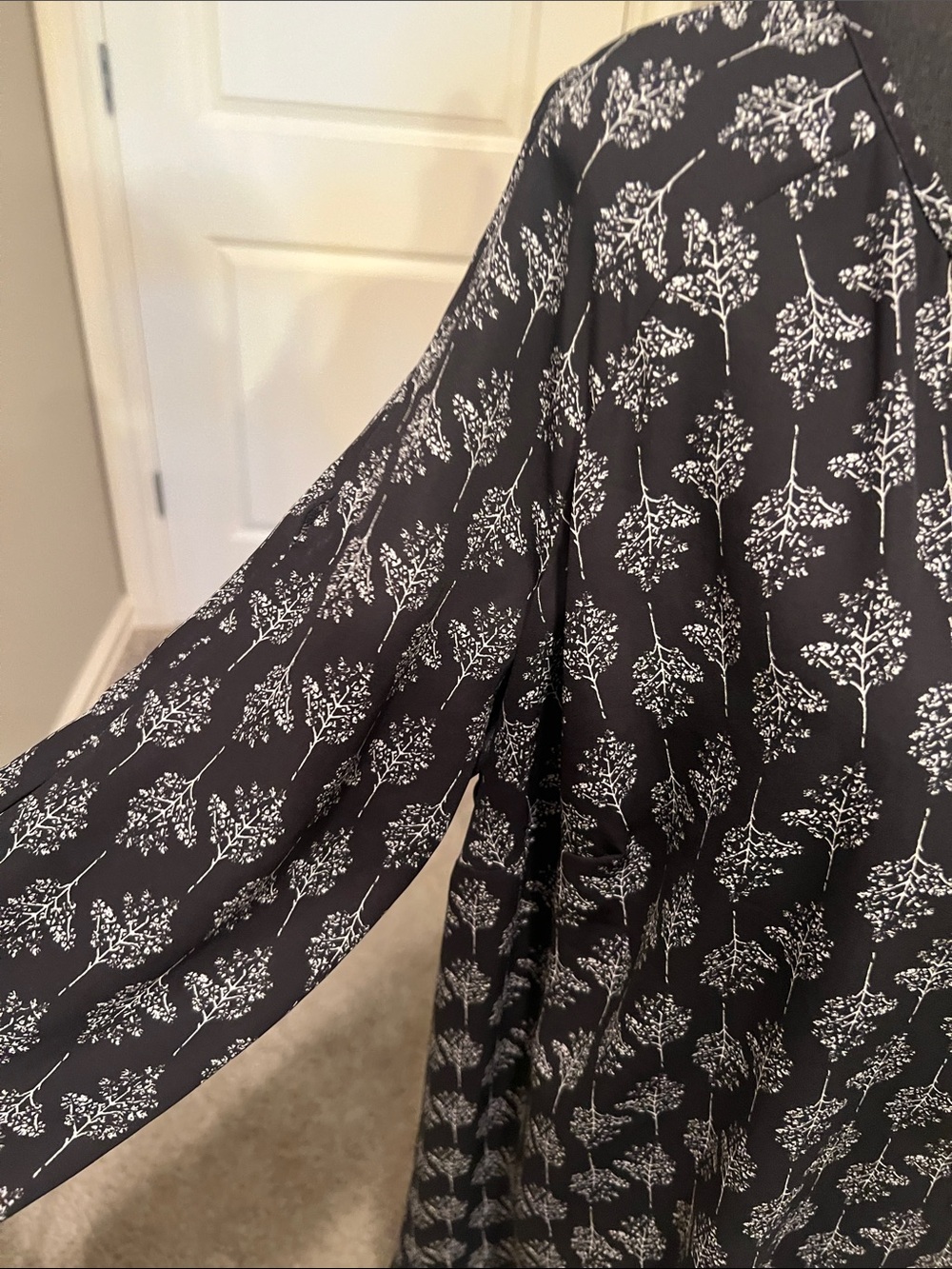 DR2 Black Tunic with White Botanical Print and Tassel Tie - Picture 6 of 13